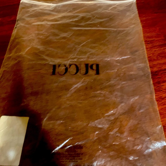 Authentic made in Italy Emilio Pucci zipper bag. - Picture 2 of 2